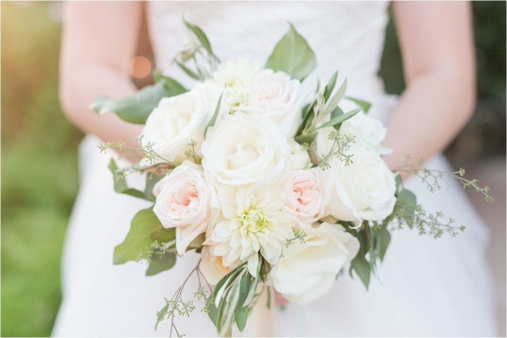 Shenandoah Mill Wedding | Summer Wedding | Phoenix & Scottsdale Wedding Photographers | bouquet