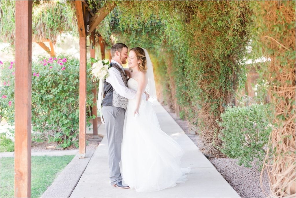Shenandoah Mill Wedding | Summer Wedding | Phoenix & Scottsdale Wedding Photographers | Arianna + Cory_0020