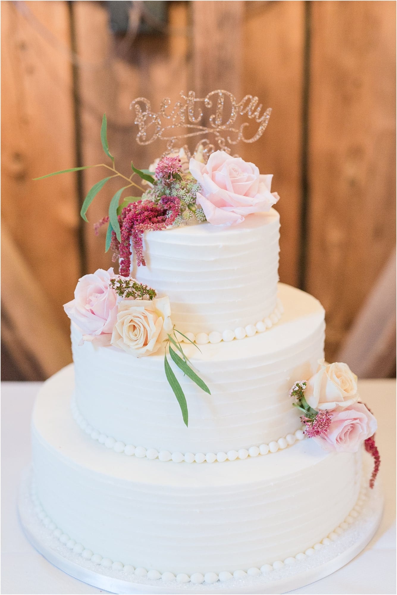 Piece of Cake Wedding Cake Windmill Winery